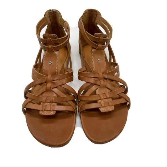 UGG Gladiator Sandals - 7 - Picture 1 of 12